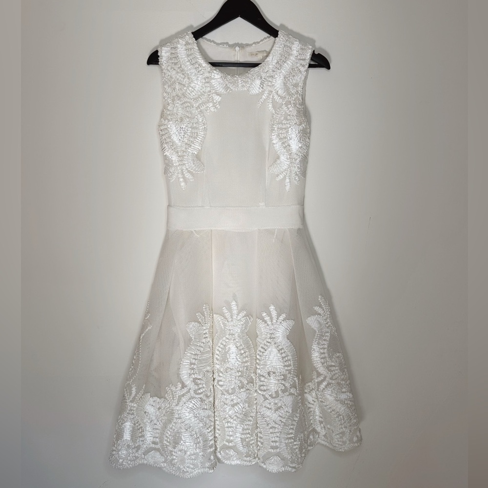 Maje White Nude Floral Embroidered dress Size 2